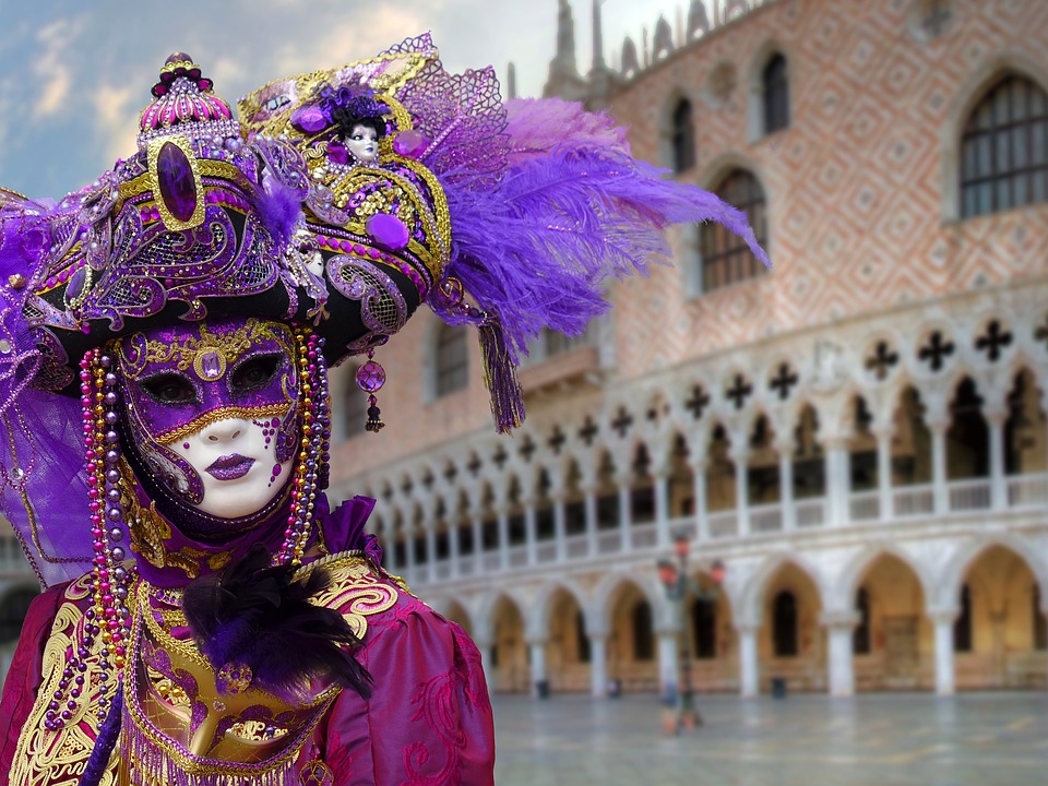 come sopravvivere al carnevale di venezia_mangiare, dormire, feste