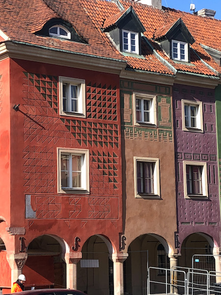 stary rynek dettaglio case colorate poznan