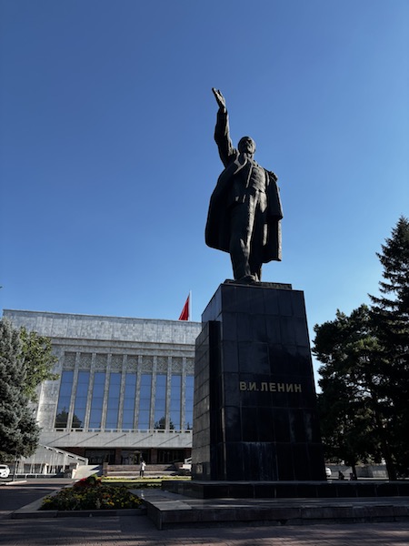 Statua Lenin Bishkek - ph. Sabrina Barbante - blogger
